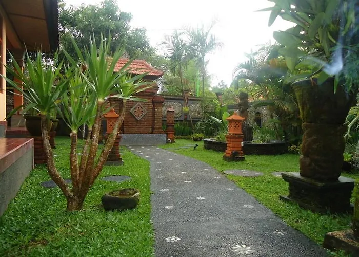Pondok Oka Homestay بيت ضيافة *