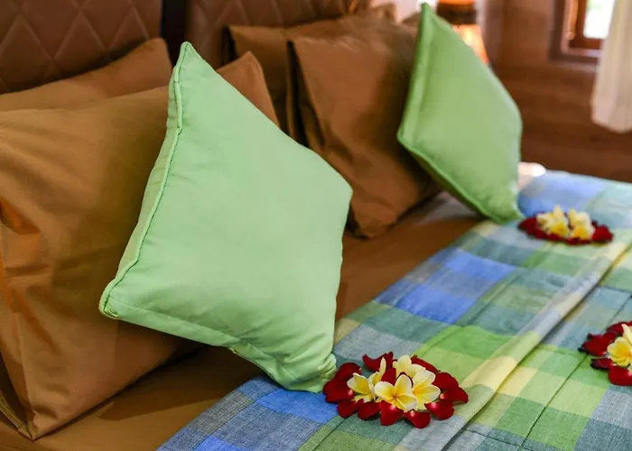 Pondok Oka Homestay بيت ضيافة *